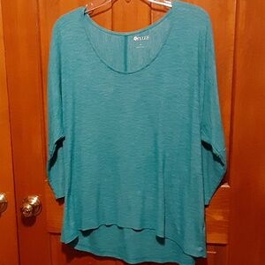 Stylus Teal Pullover Top